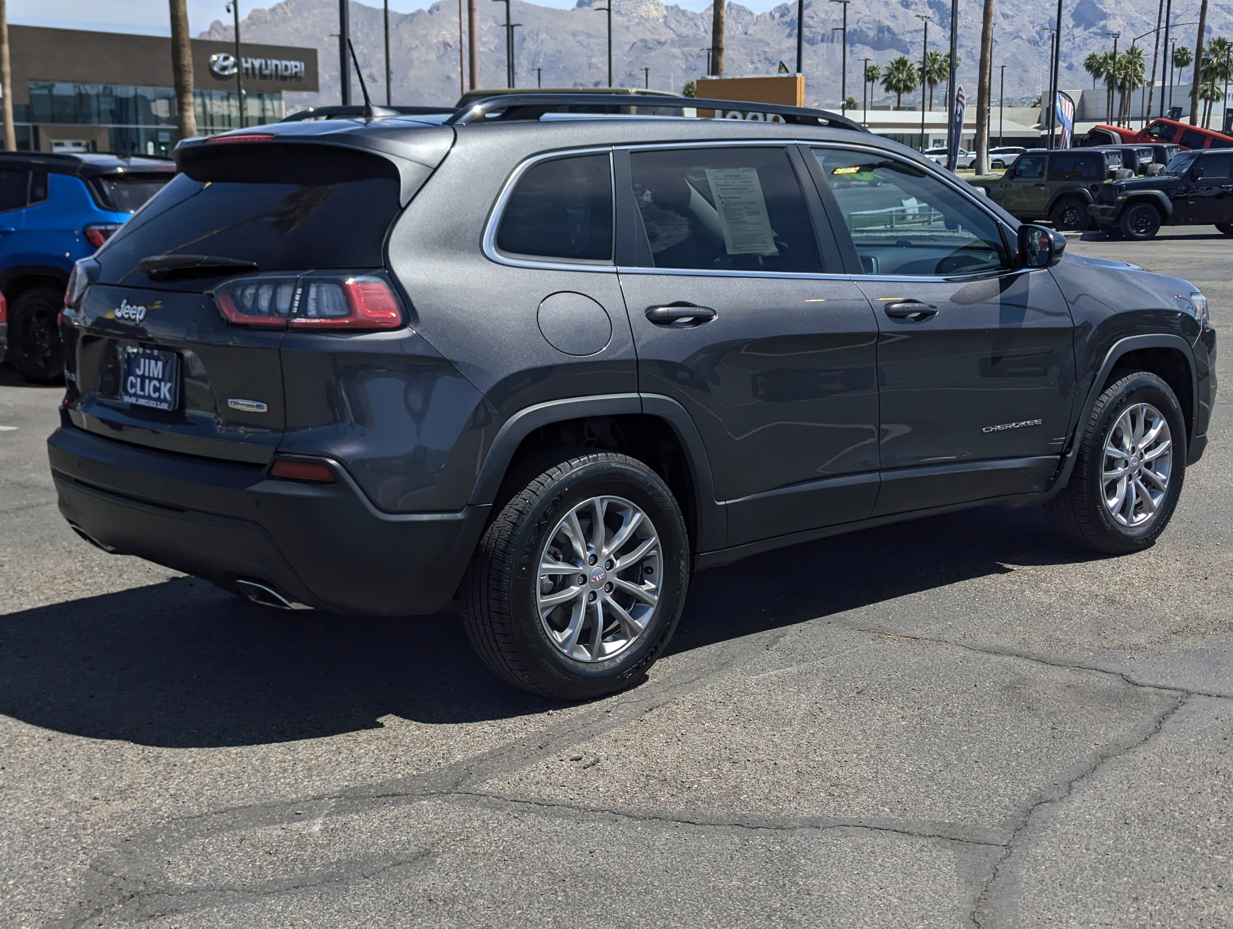 2022 Jeep Cherokee Latitude Lux 4x4