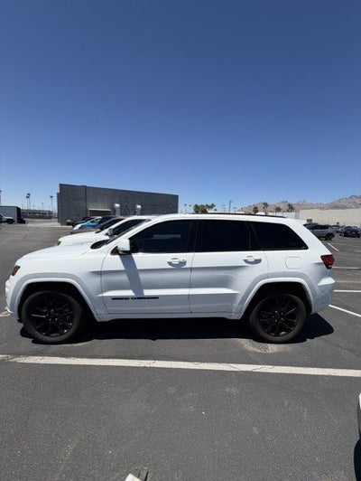 2020 Jeep Grand Cherokee Altitude 4x2