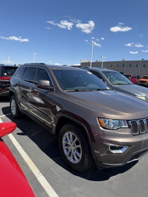 2021 Jeep Grand Cherokee Laredo E 4x2