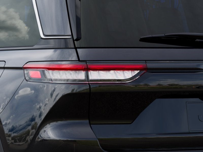 2025 Jeep Grand Cherokee Base