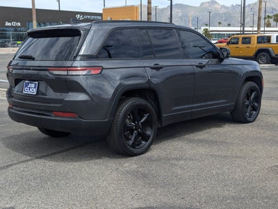 2022 Jeep Grand Cherokee Altitude 4x2