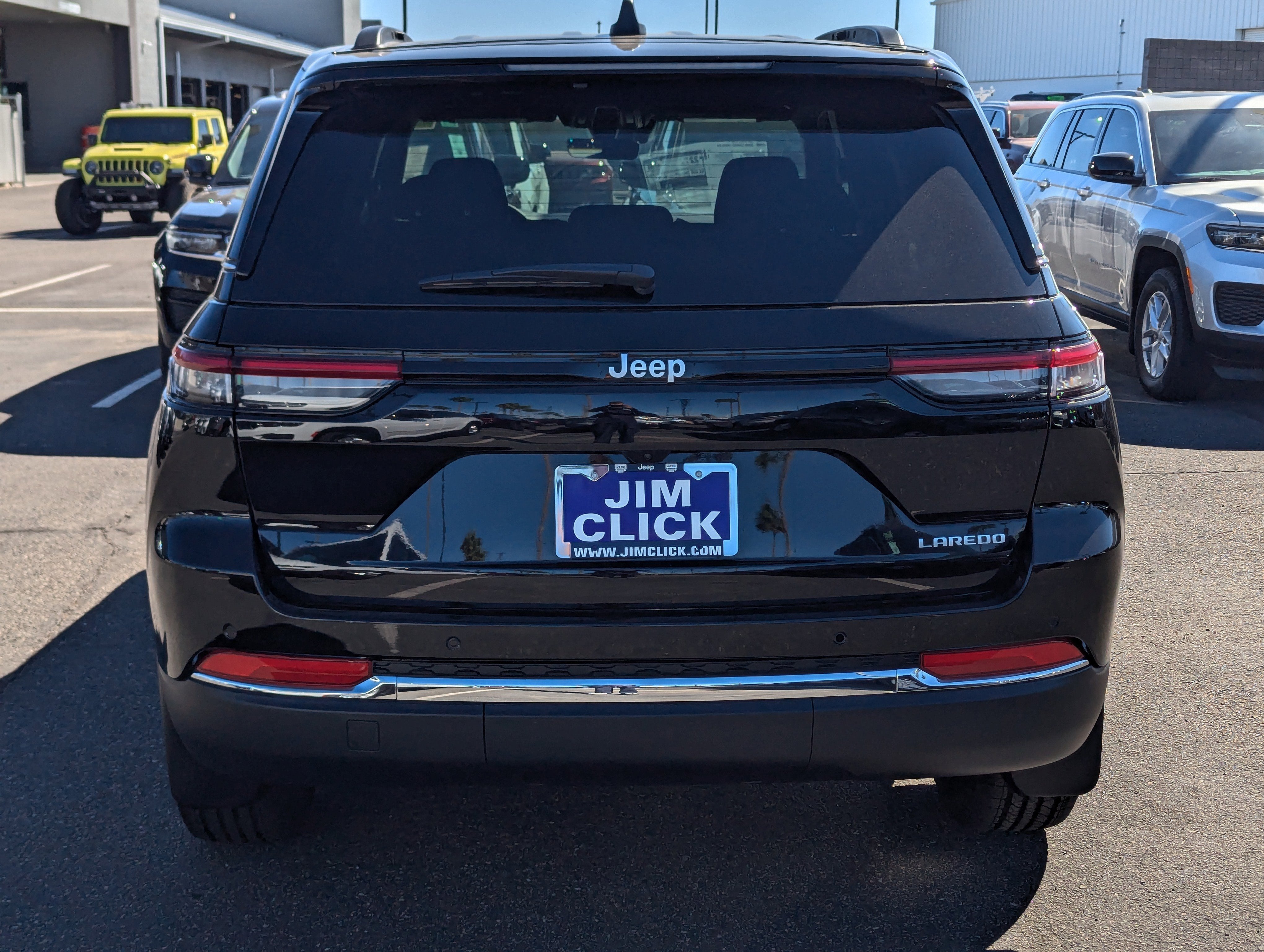 2025 Jeep Grand Cherokee Laredo