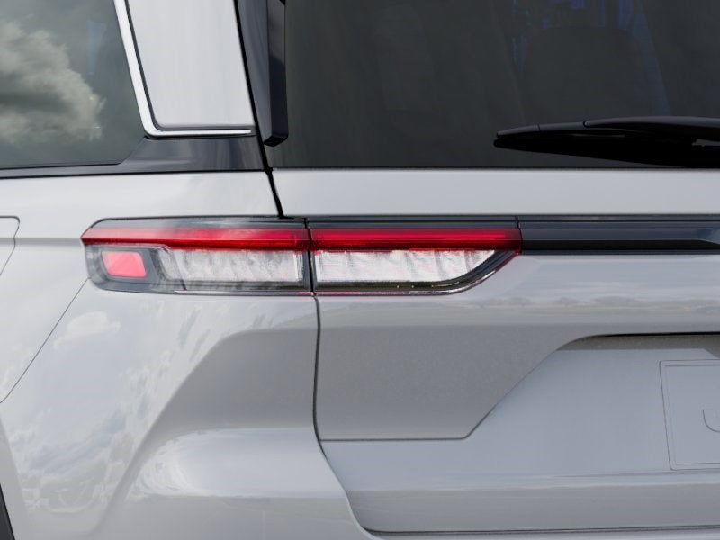 2025 Jeep Grand Cherokee Base