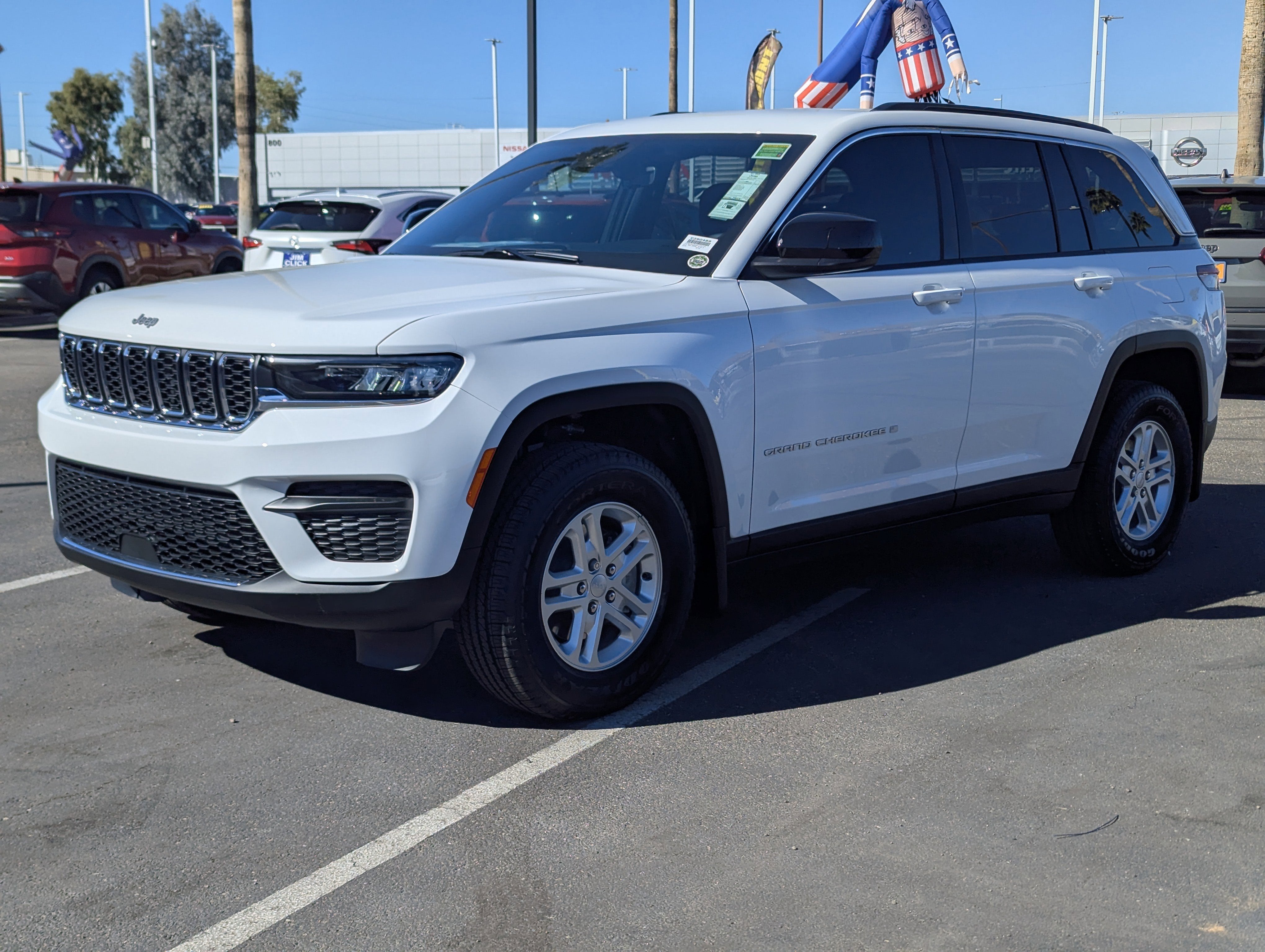 2025 Jeep Grand Cherokee Laredo
