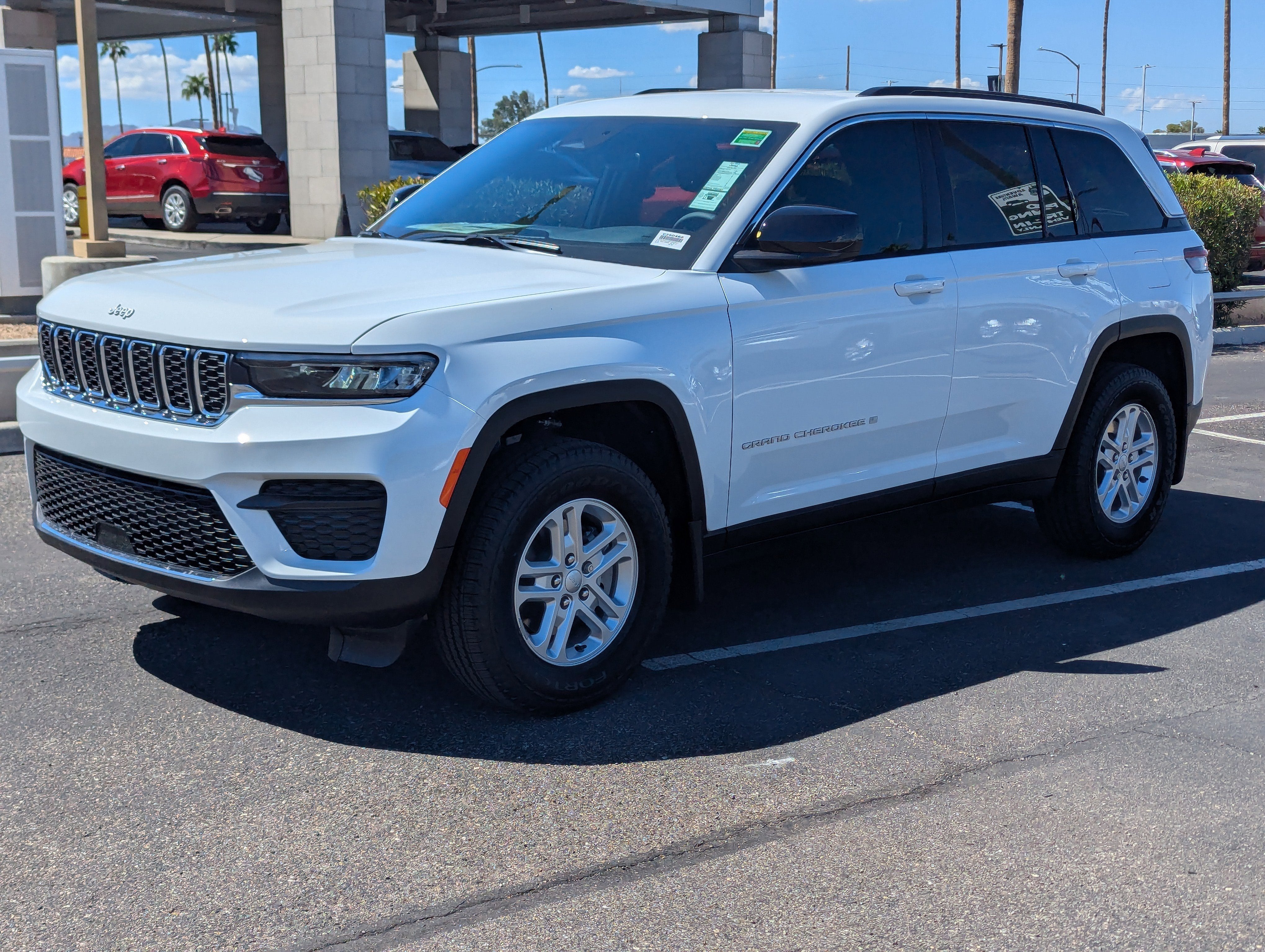 2025 Jeep Grand Cherokee Laredo