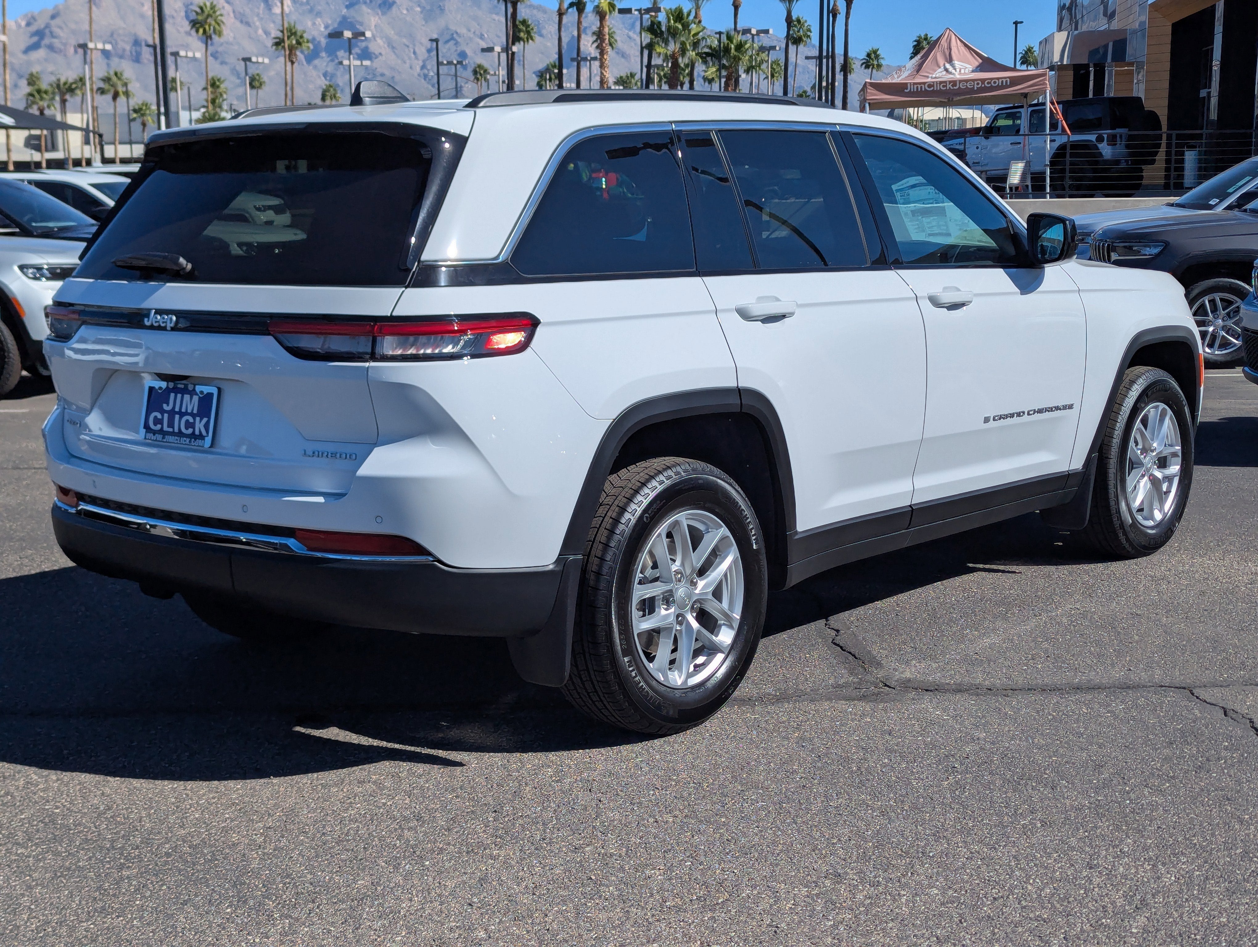 2025 Jeep Grand Cherokee Laredo X