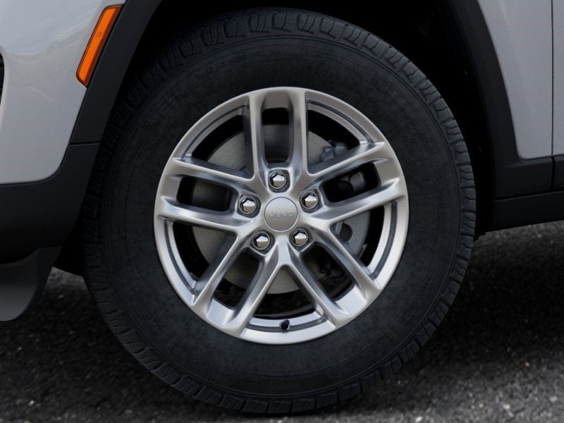 2026 Jeep Grand Cherokee GRAND CHEROKEE LAREDO X 4X4