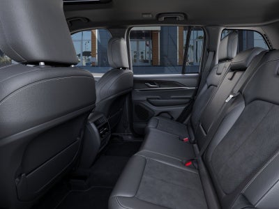 2026 Jeep Grand Cherokee Laredo Altitude