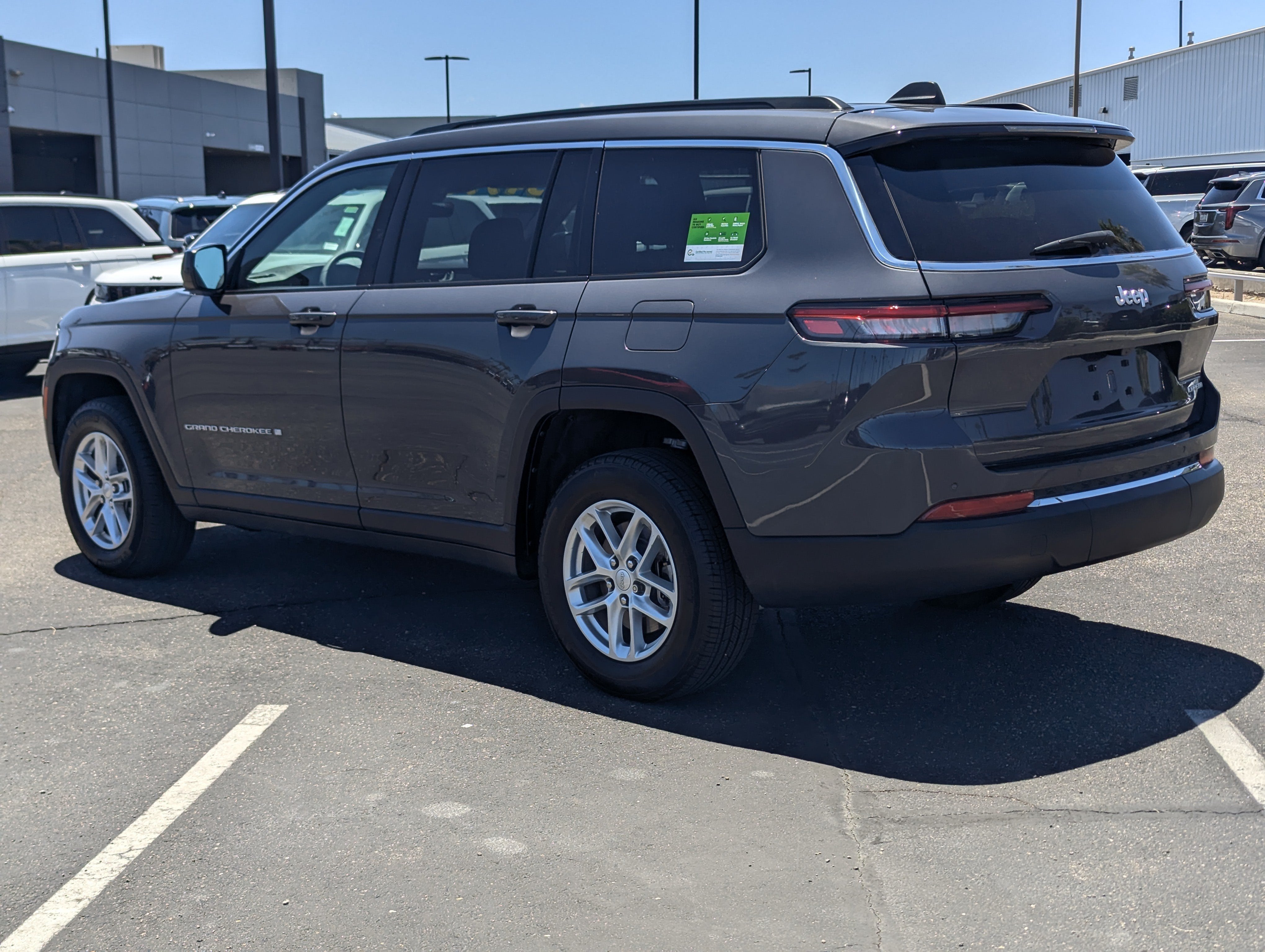 2025 Jeep Grand Cherokee L Laredo 4x2