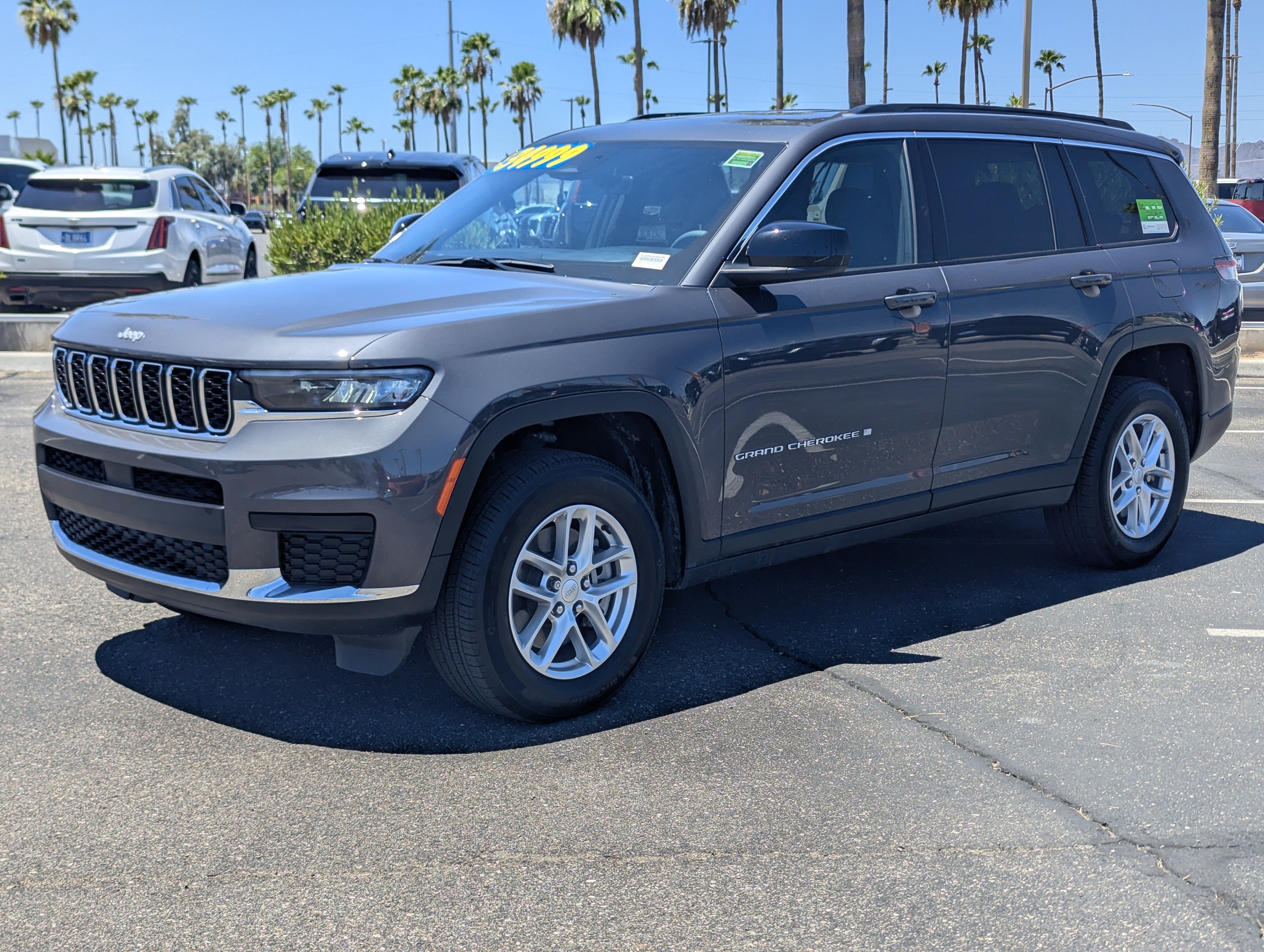 2025 Jeep Grand Cherokee L Laredo 4x2