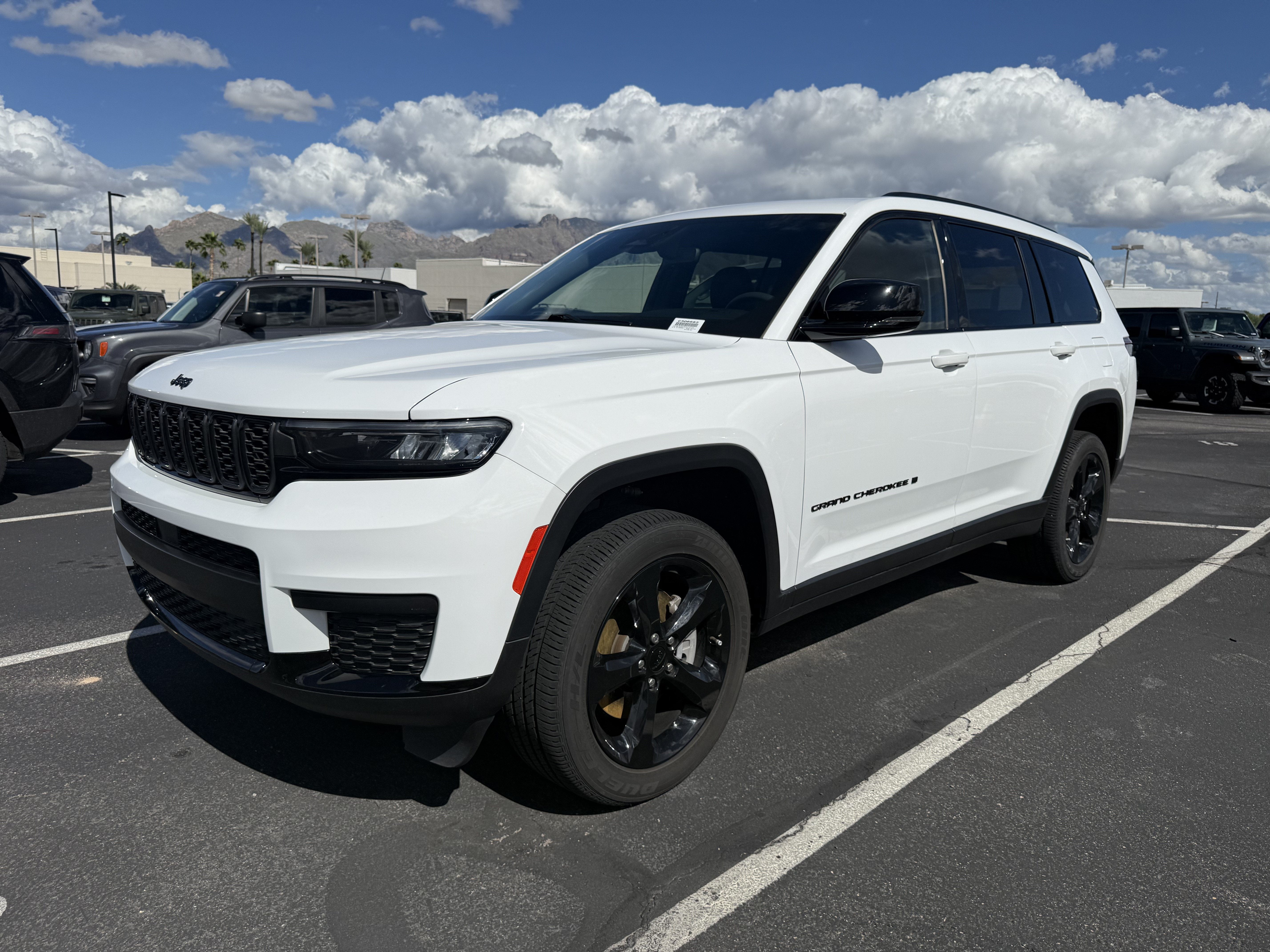 2023 Jeep Grand Cherokee L Altitude 4x4