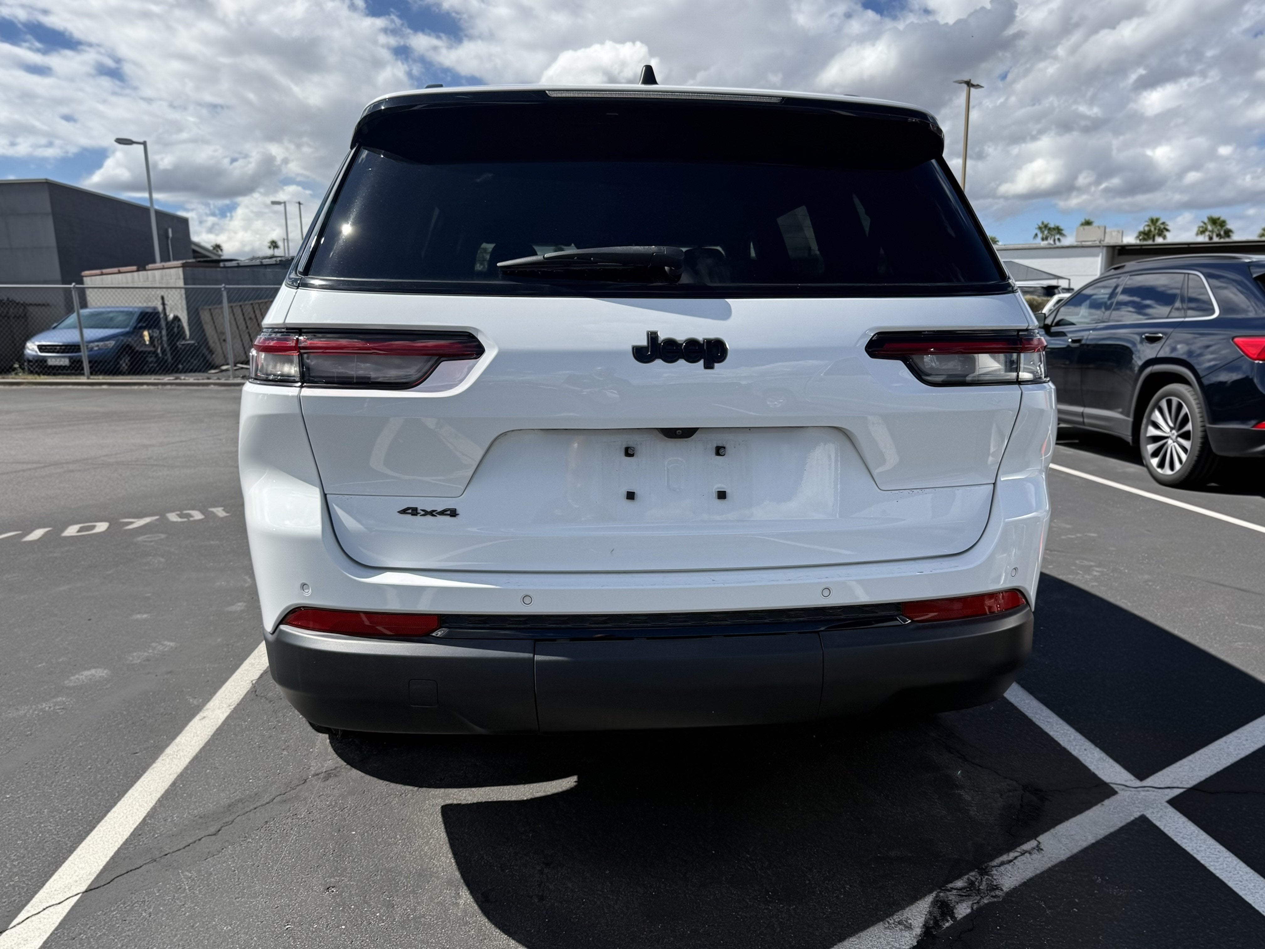 2023 Jeep Grand Cherokee L Altitude 4x4