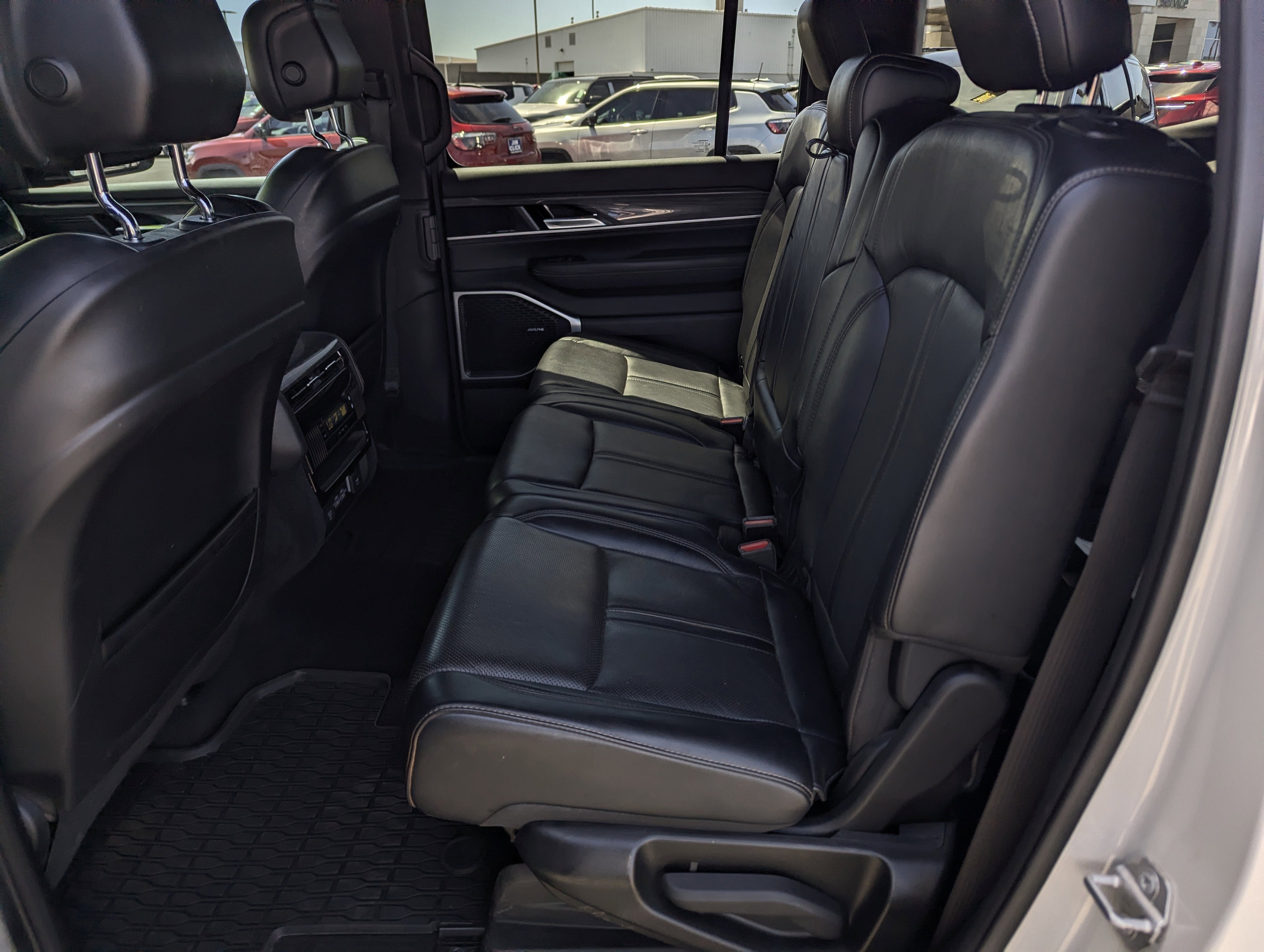 2022 Jeep Wagoneer Series II 4x4
