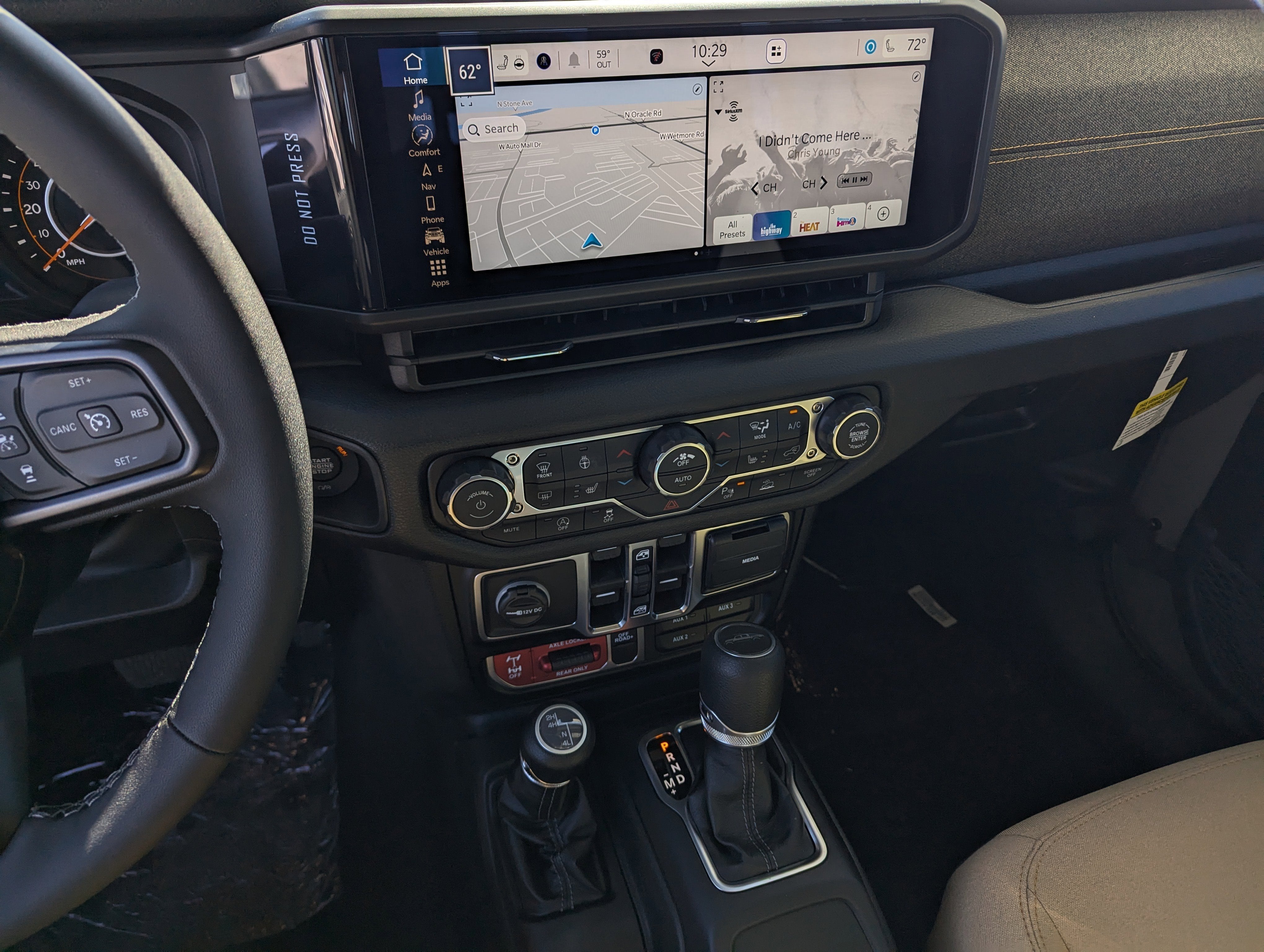 2026 Jeep Gladiator Base