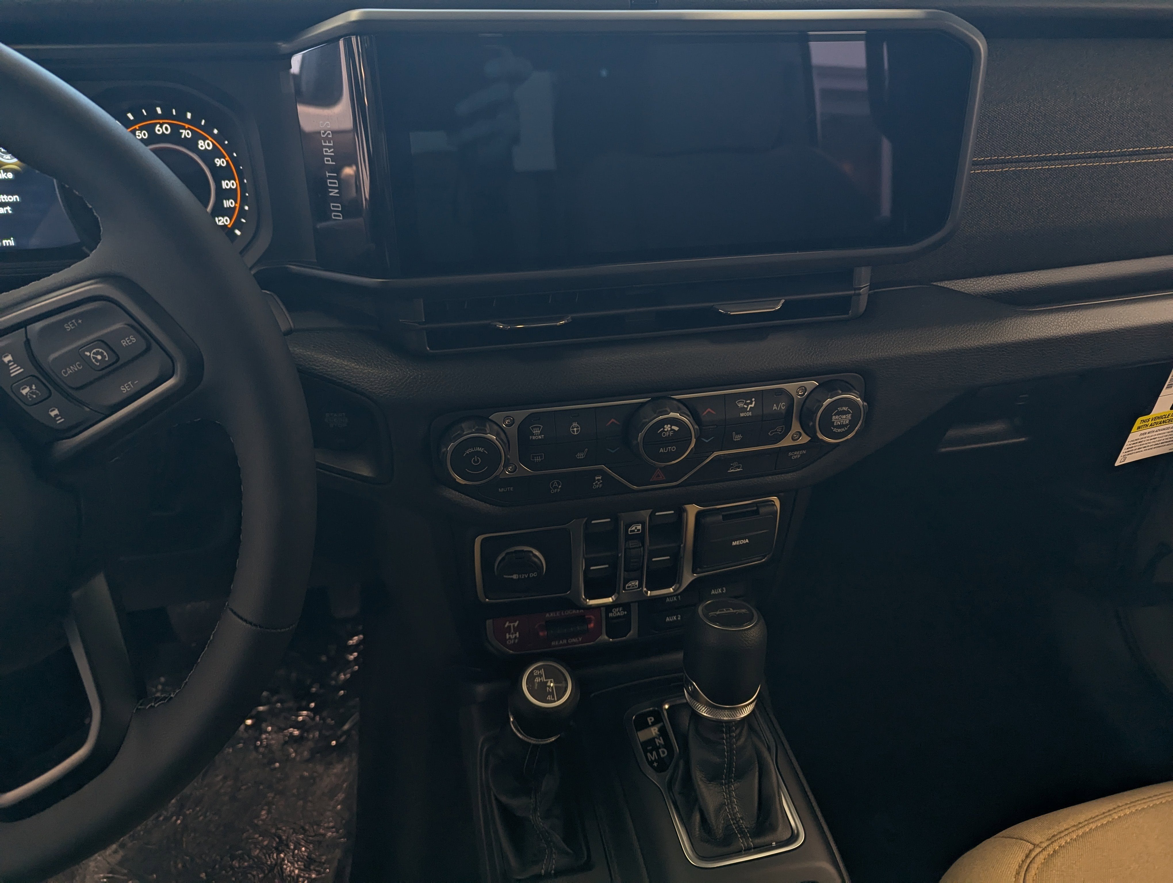 2026 Jeep Gladiator Base