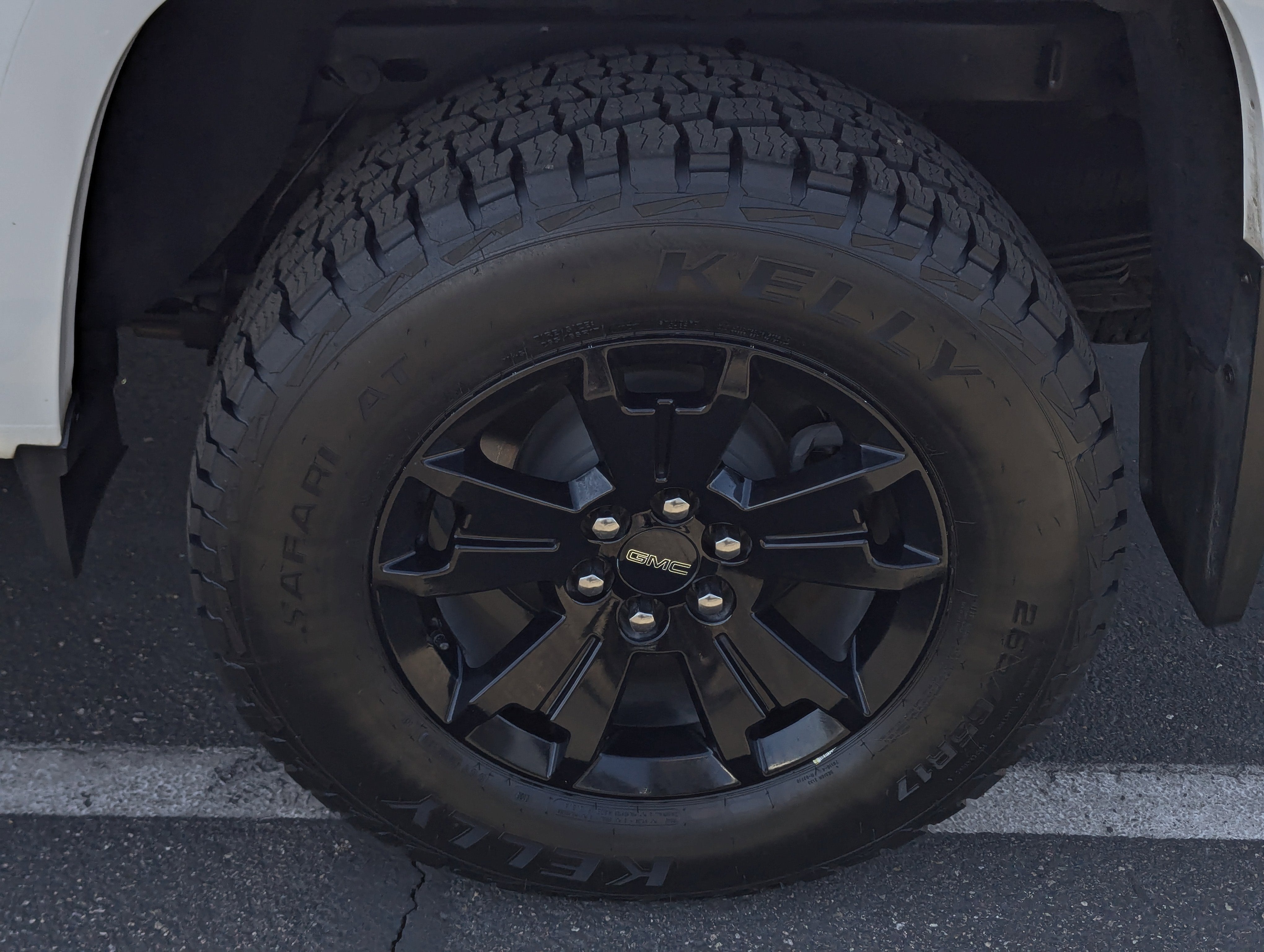 2022 GMC Canyon 4WD AT4 w/Cloth