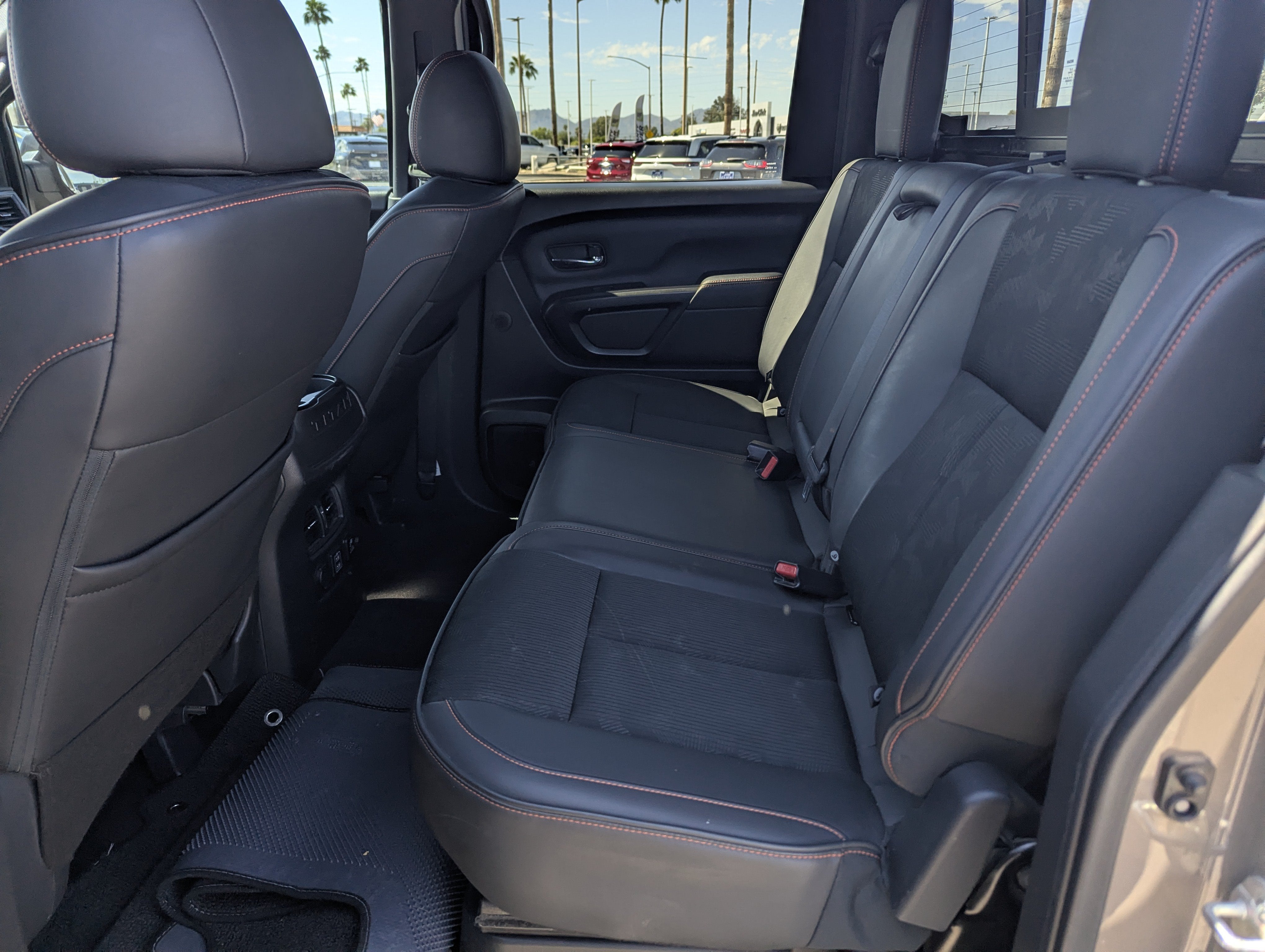 2023 Nissan TITAN Crew Cab PRO-4X 4x4