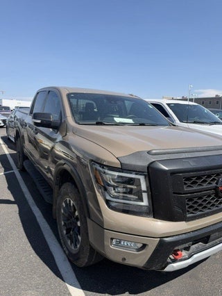 2021 Nissan TITAN Crew Cab PRO-4X 4x4