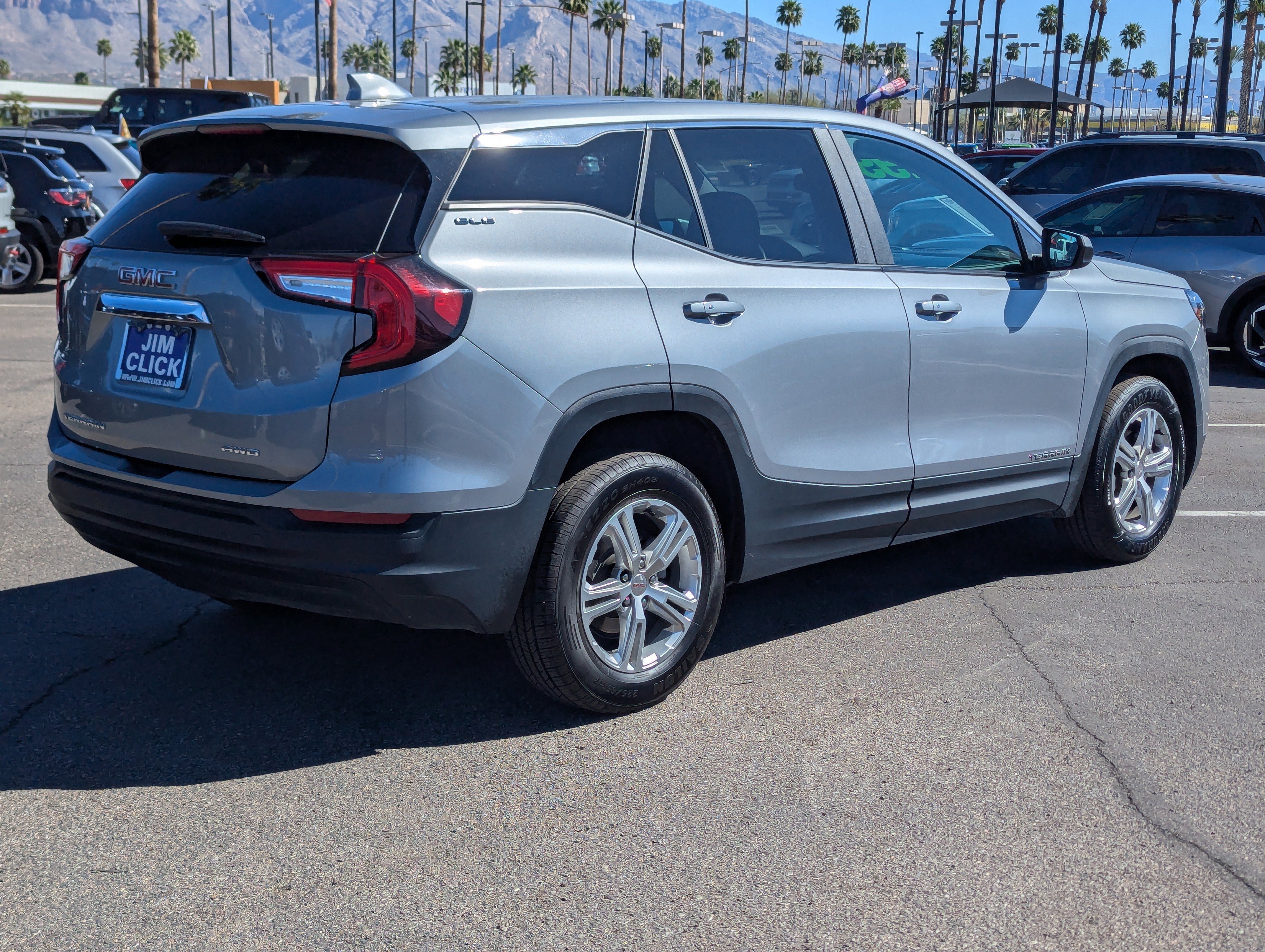 2024 GMC Terrain SLE