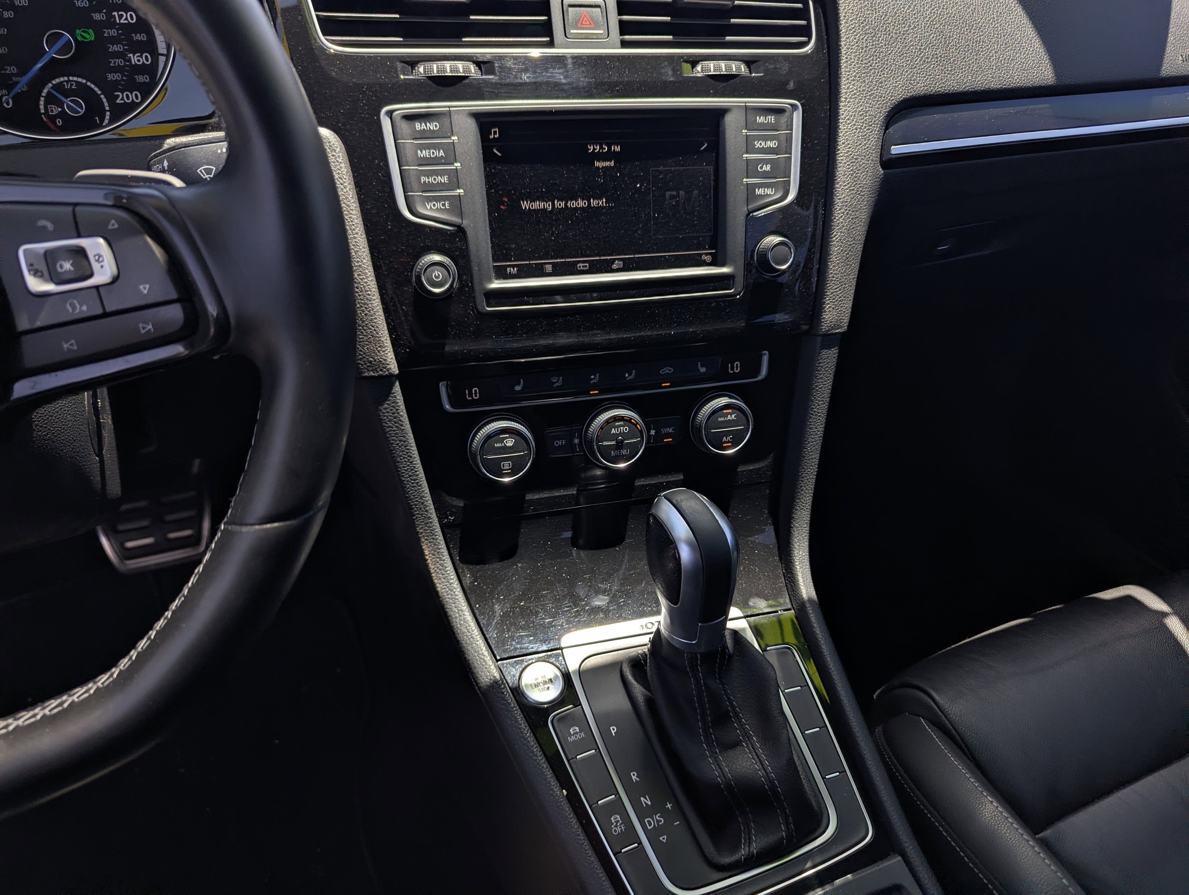 2016 Volkswagen Golf R 4-Door