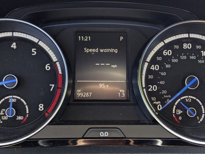 2016 Volkswagen Golf R 4-Door