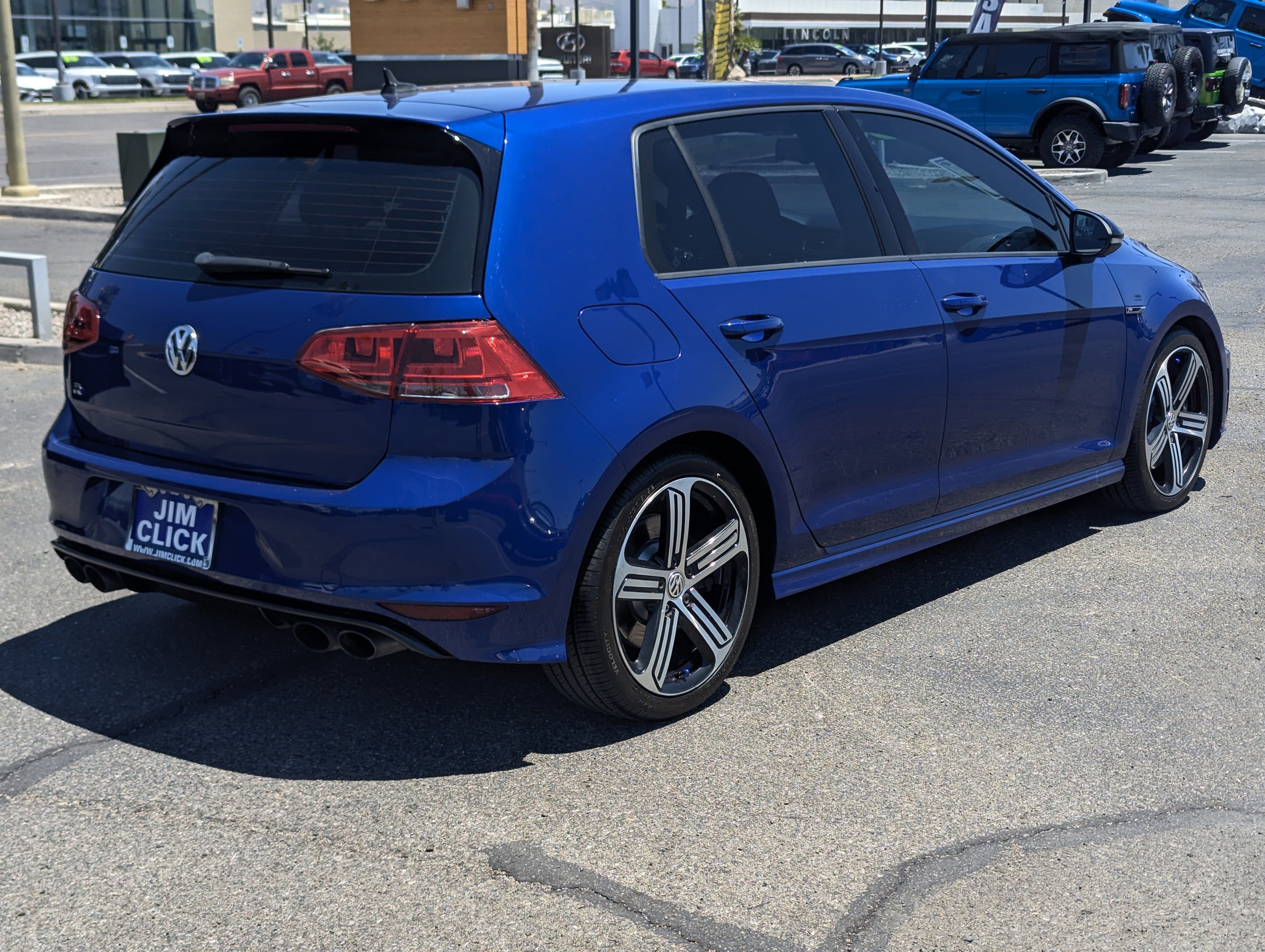 2016 Volkswagen Golf R 4-Door