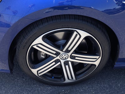 2016 Volkswagen Golf R 4-Door