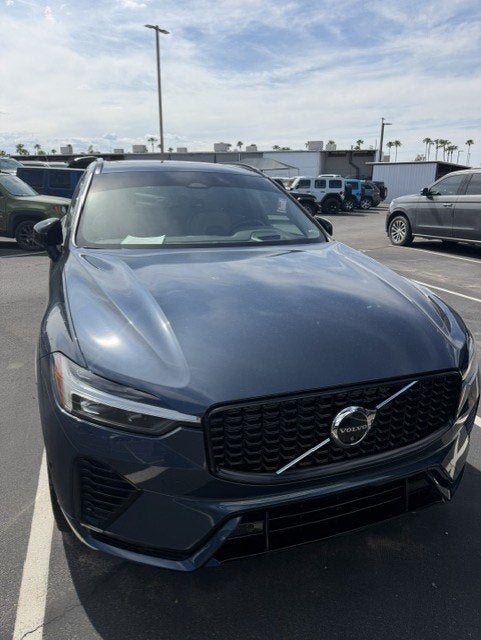 2022 Volvo XC60 Recharge Plug-In Hybrid T8 R-Design