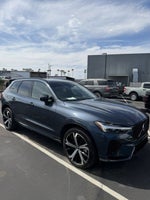 2022 Volvo XC60 Recharge Plug-In Hybrid T8 R-Design