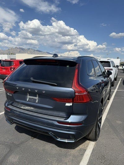 2022 Volvo XC60 Recharge Plug-In Hybrid T8 R-Design