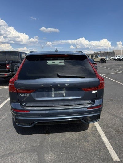 2022 Volvo XC60 Recharge Plug-In Hybrid T8 R-Design