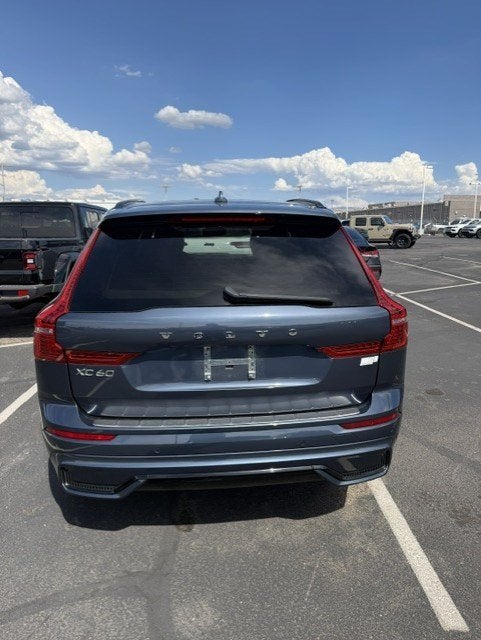 2022 Volvo XC60 Recharge Plug-In Hybrid T8 R-Design